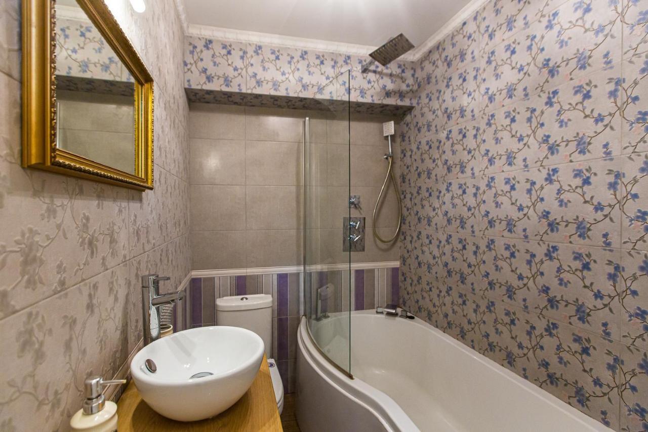 Австрійська Квартира В Центрі На Вулиці Михальчука 5 Lviv Luaran gambar