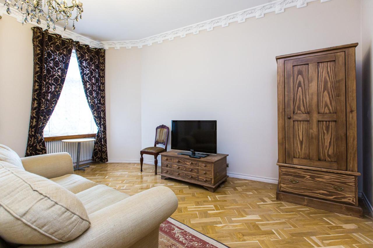 Австрійська Квартира В Центрі На Вулиці Михальчука 5 Lviv Luaran gambar