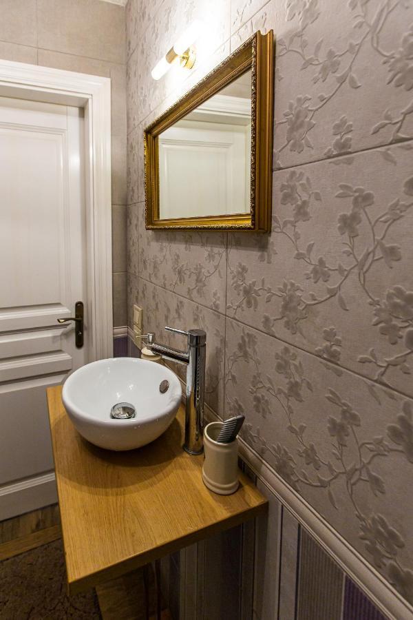 Австрійська Квартира В Центрі На Вулиці Михальчука 5 Lviv Luaran gambar