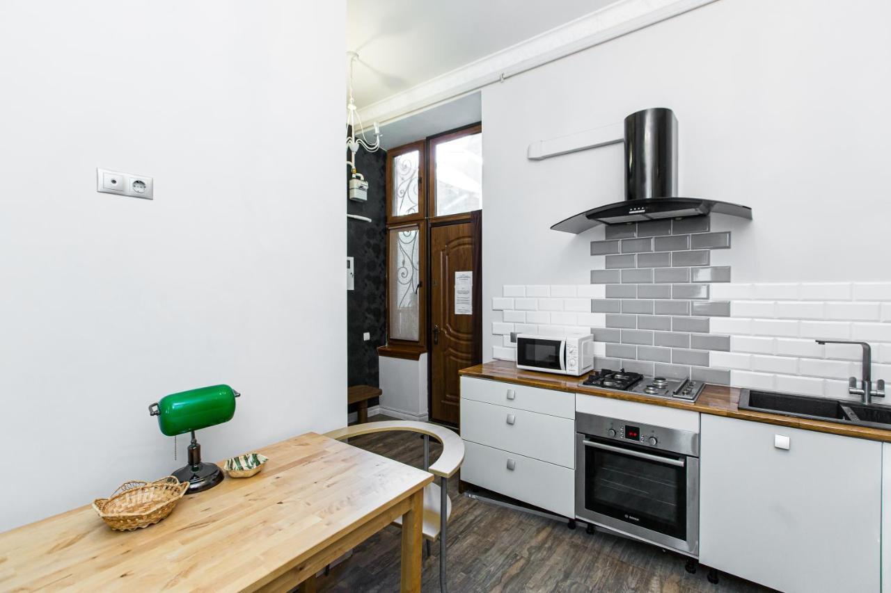 Австрійська Квартира В Центрі На Вулиці Михальчука 5 Lviv Luaran gambar