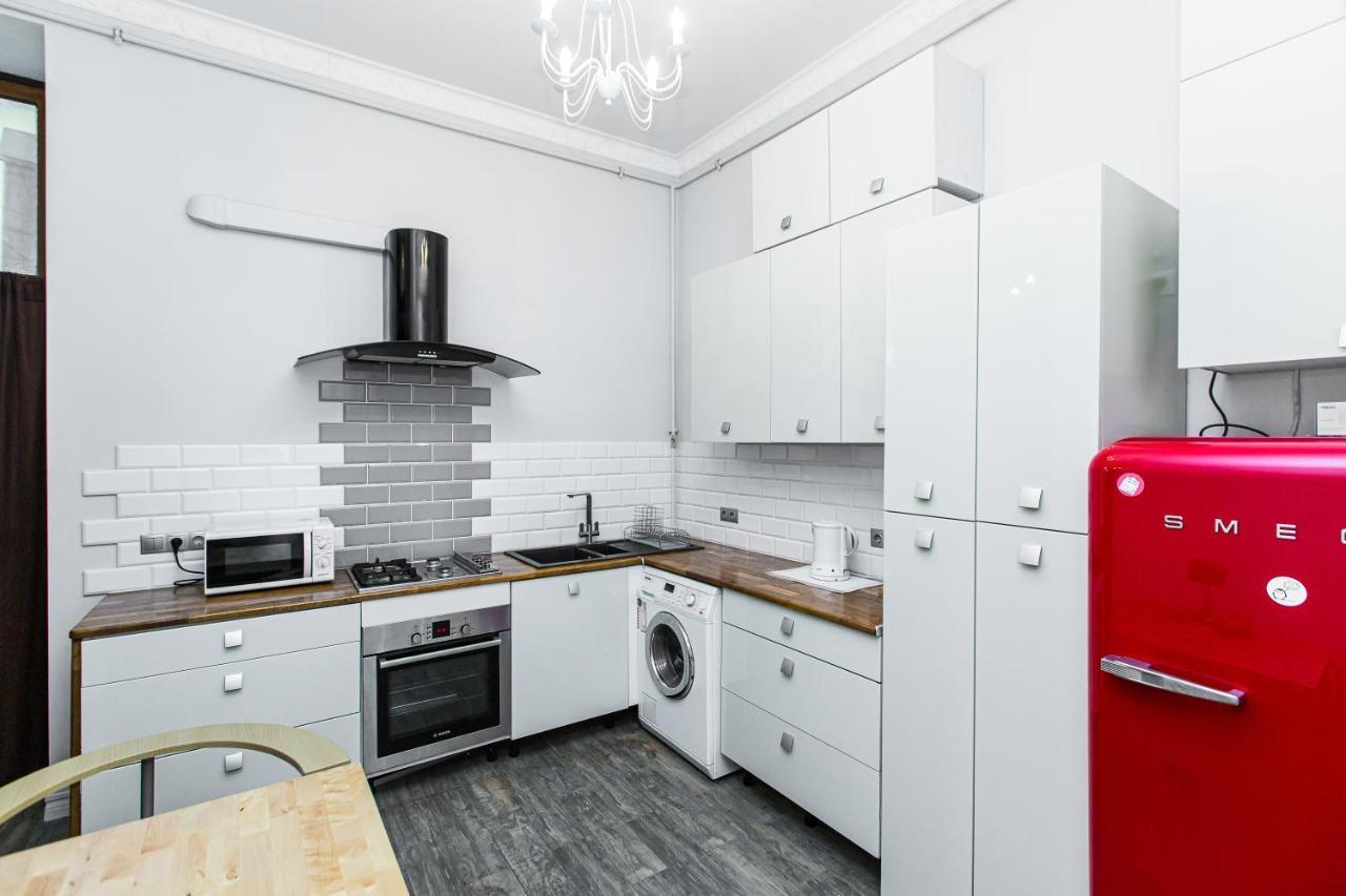 Австрійська Квартира В Центрі На Вулиці Михальчука 5 Lviv Luaran gambar